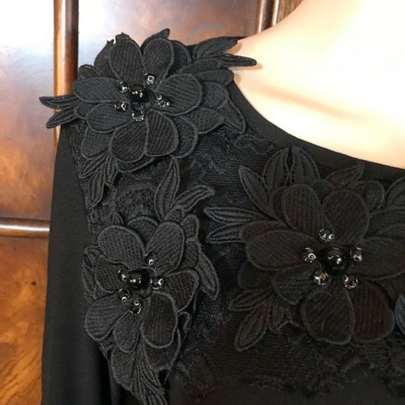 Antthony Original Noir 3D Jewel Beaded Floral Top - Picture 8 of 13